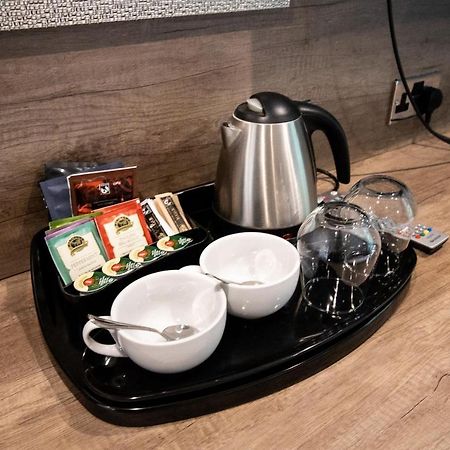 Manor House Hotel Scartho 外观 照片