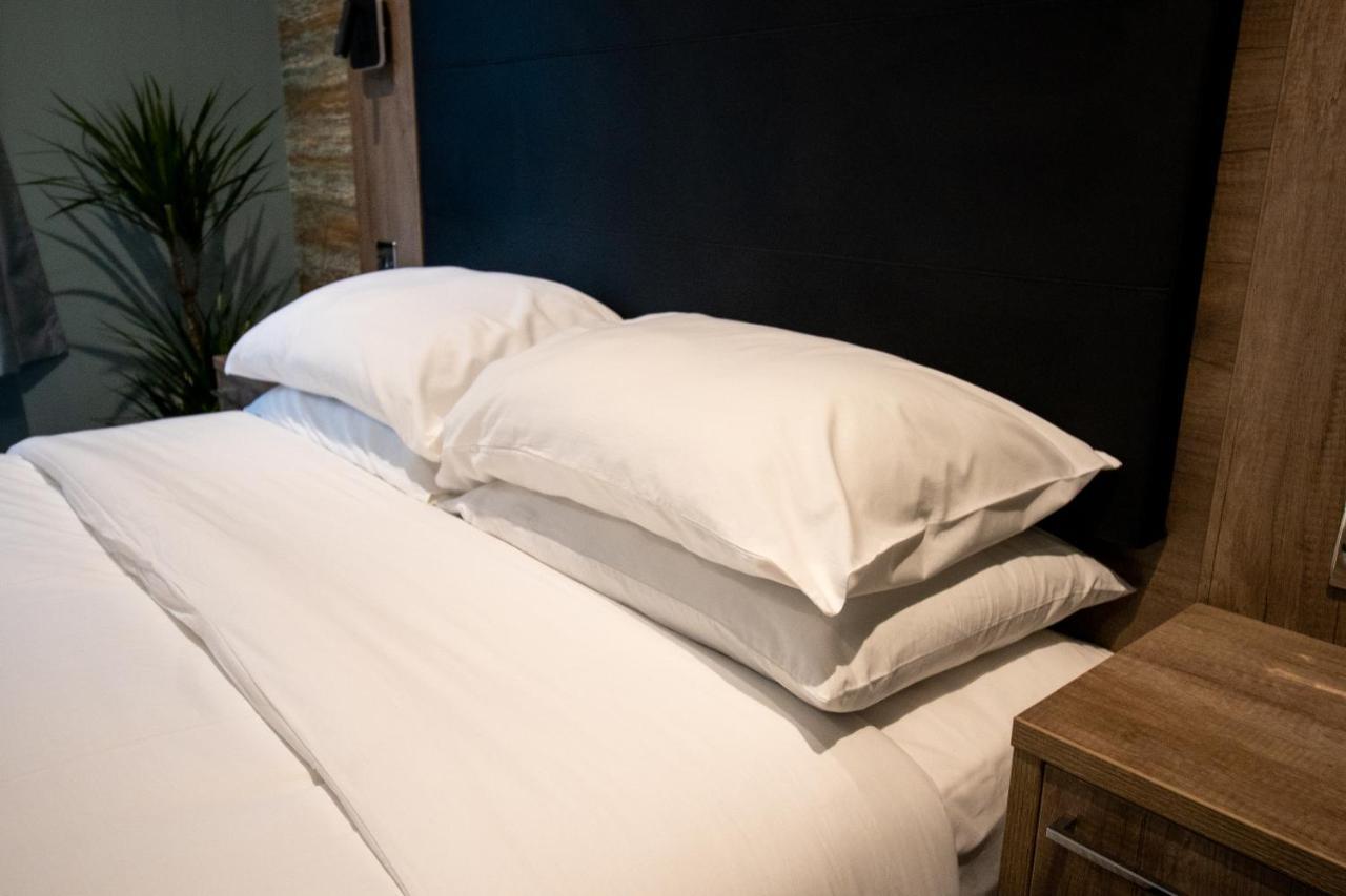 Manor House Hotel Scartho 外观 照片